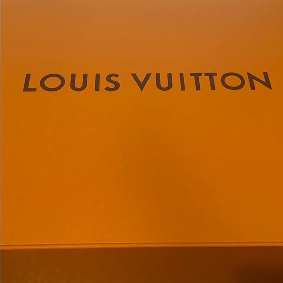 Large unassembled Louis Vuitton box - Picture 5 of 13